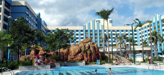 Disney S Hollywood Hotel Photo Media Gallery Hong Kong Disneyland Image Jpg Png Gif