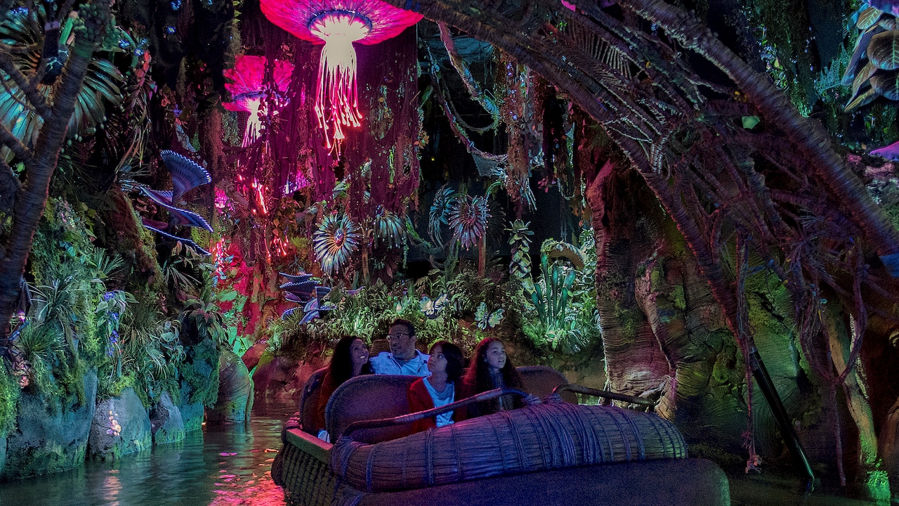 pandora-navi-river-journey-family-16x9.jpg